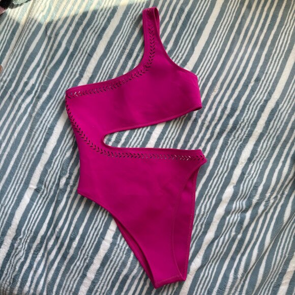 GIGI C France One Piece Lasercut Swimsuit In Fuchsia Pink S - Picture 2 of 6